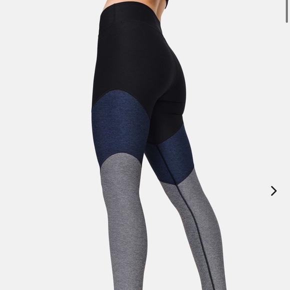 Popular OV multicolored leggings - great condition - Picture 3 of 10